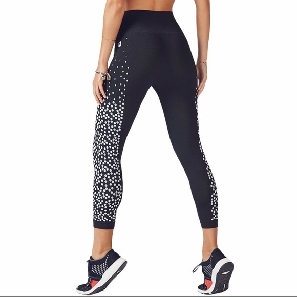 Fabletics Pants - Fabletics Seamless Printed Leggings Size XS Black White Cropped Ankle Length